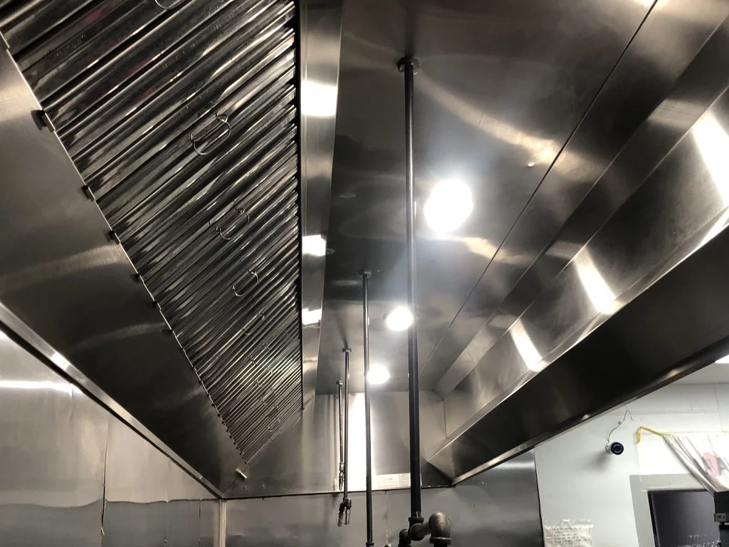 Restaurant ductwork maintenance