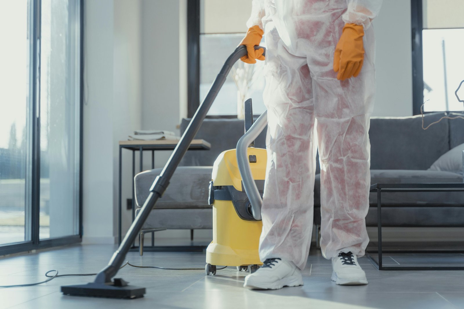 Commercial Kitchen Surfaces and Ovens Deep Cleaning